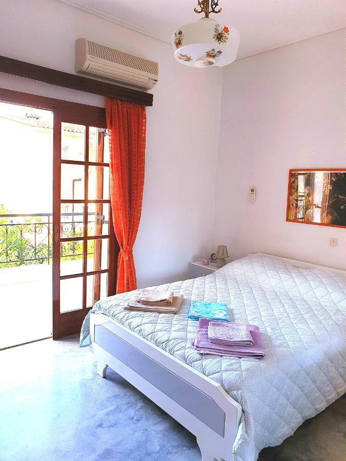 Myrto'S Apartment No15 ลูตรา โอรายาส เอเลนิส ภายนอก รูปภาพ