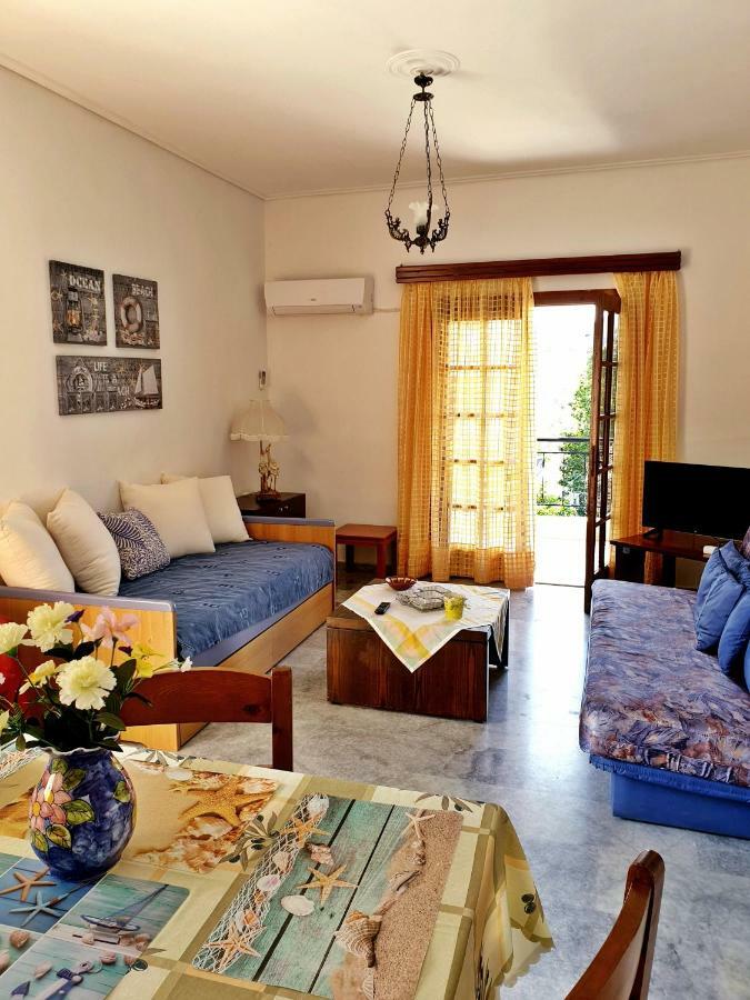 Myrto'S Apartment No15 ลูตรา โอรายาส เอเลนิส ภายนอก รูปภาพ